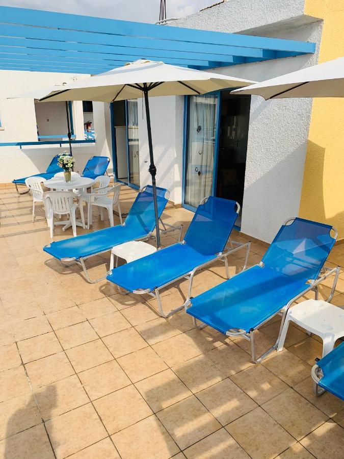 科法罗尼缇公寓酒店 Paphos 外观 照片