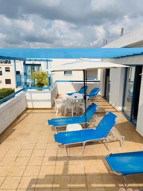 科法罗尼缇公寓酒店 Paphos 外观 照片